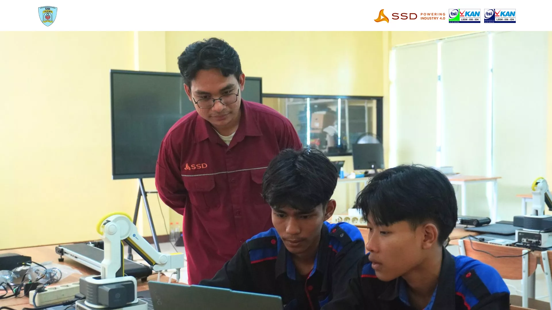 PT Surya Sarana Dinamika and SMK Trisima Strengthen Vocational Competencies Through the Center of Excellence (SMK PK) Program